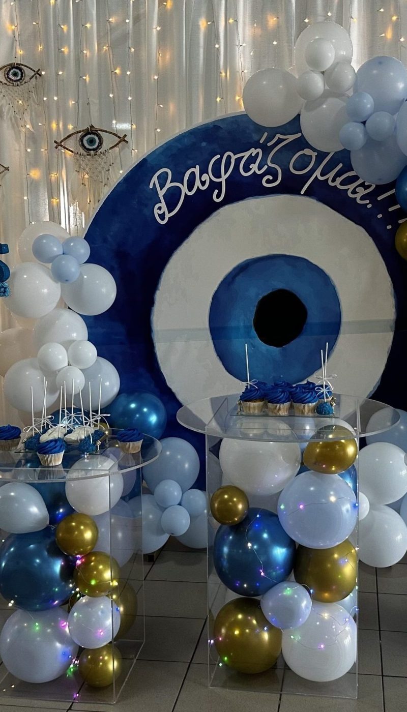 Halo Stand and Bonnie Cake Tables Decor 